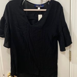 Francesca’s Black top flared sleeves, not quite three-quarter inch size small